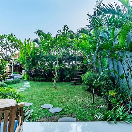 Jegeg Mas Bed & Breakfast Ubud  Exterior photo
